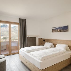 Camera con letto king size